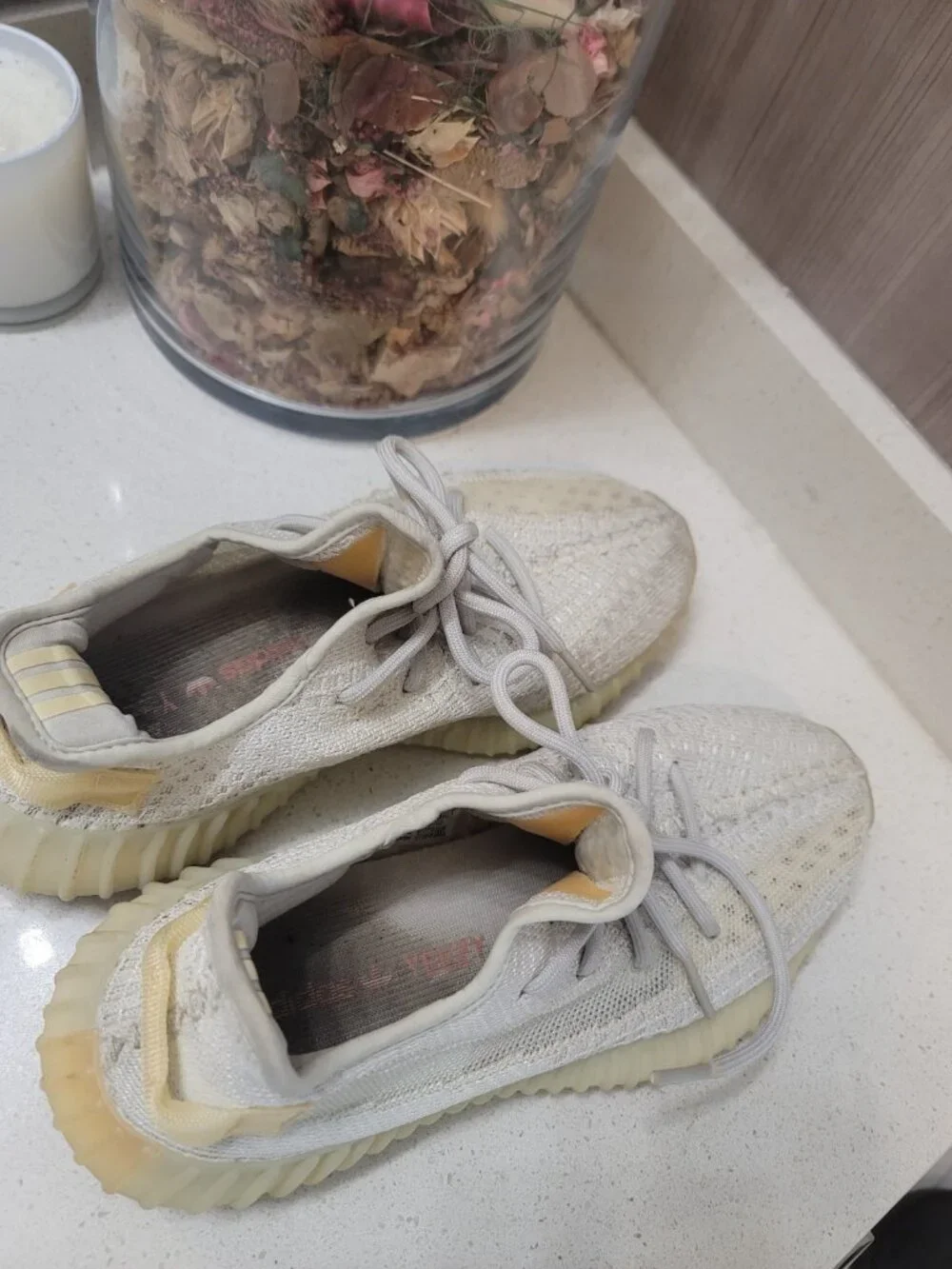 Adidas Yeezy 350 Light V2 Boost Low Size 7.5 Mens Sneakers White